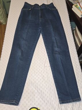 Vintage Levi’s Jeans Womens 14 Blue Denim Elastic Waist Prop Average Made in USA
